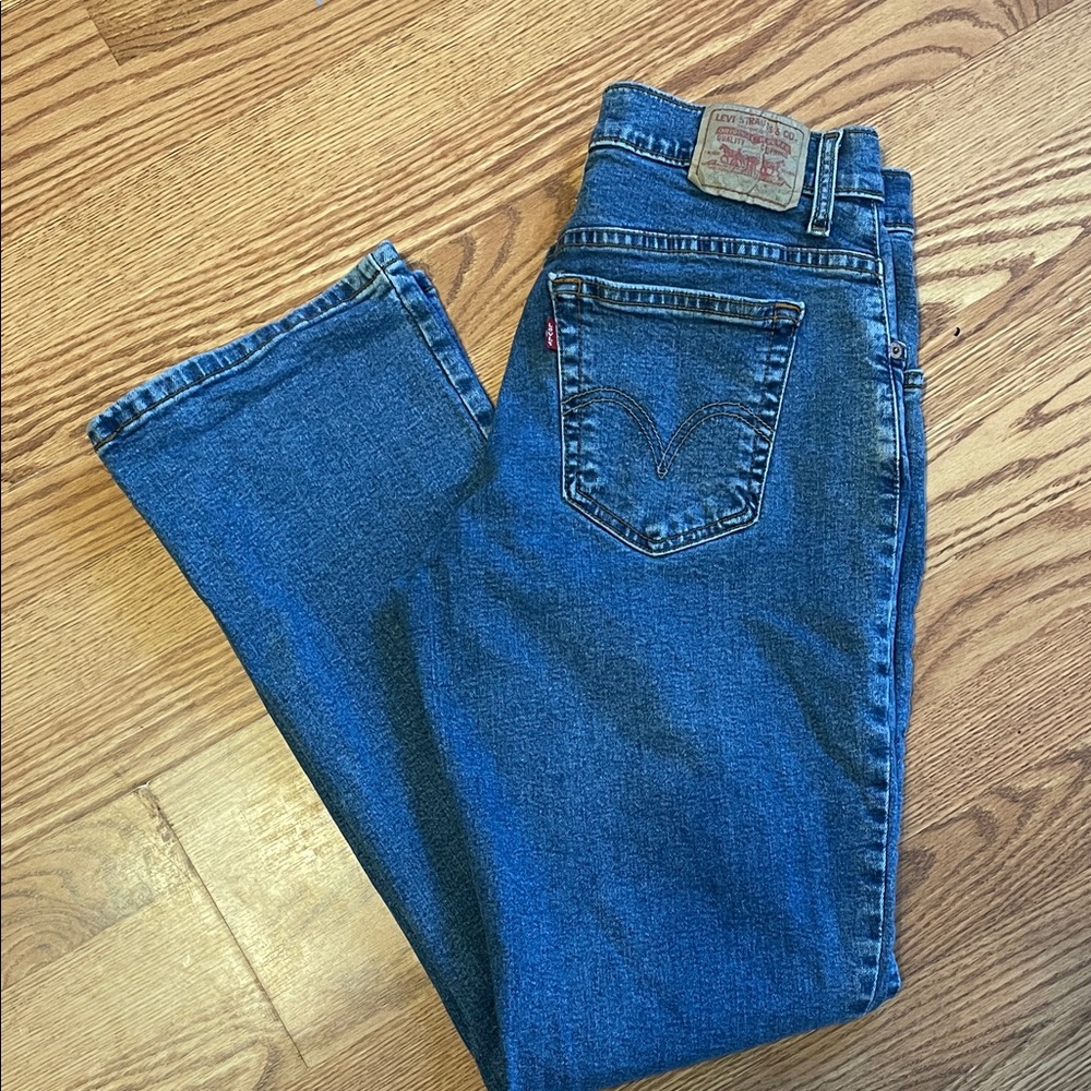 Levi's women’s classic relaxed bootcut 550 Jeans